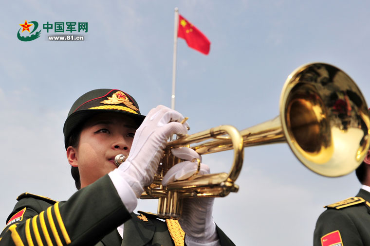 A banda feminina do exército: um grupo de “beldades de ferro”