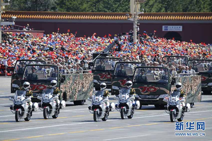 Parada do Dia da Vitória: Formação de Veteranos presente na Praça Tiananmen