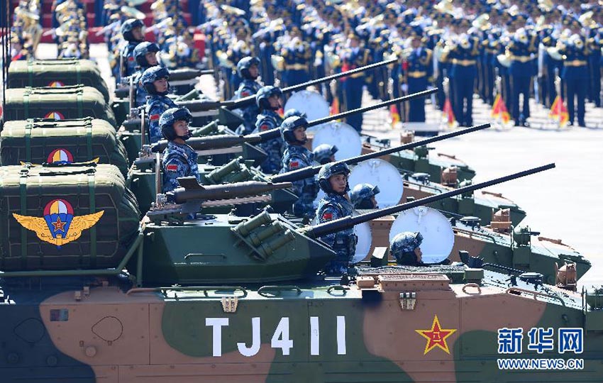 China apresenta novos armamentos no desfile do Dia da Vitória