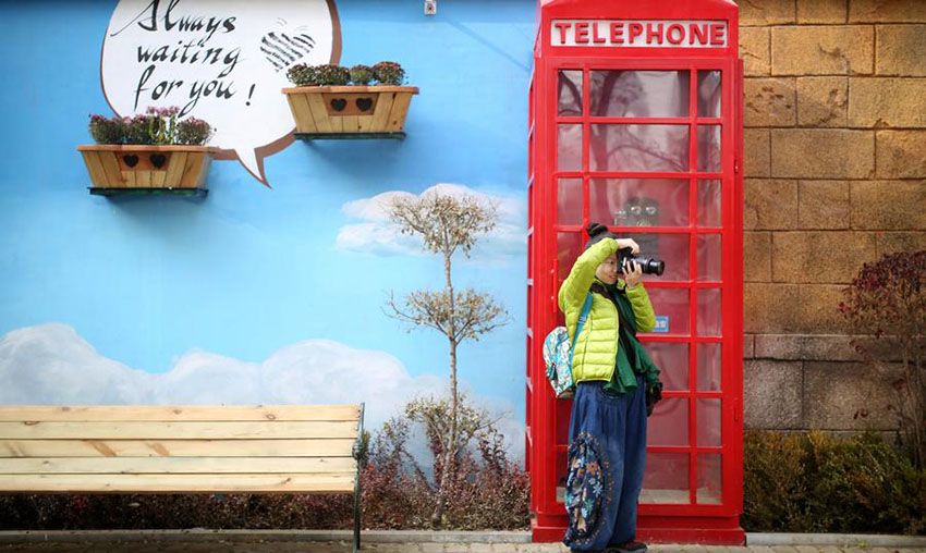 “Muro do amor” atrai curiosos em Shenyang