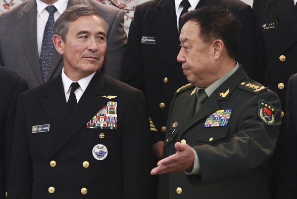 Líderes militares da China e dos EUA debatem a presença de navios norte-americanos no Mar do Sul da China