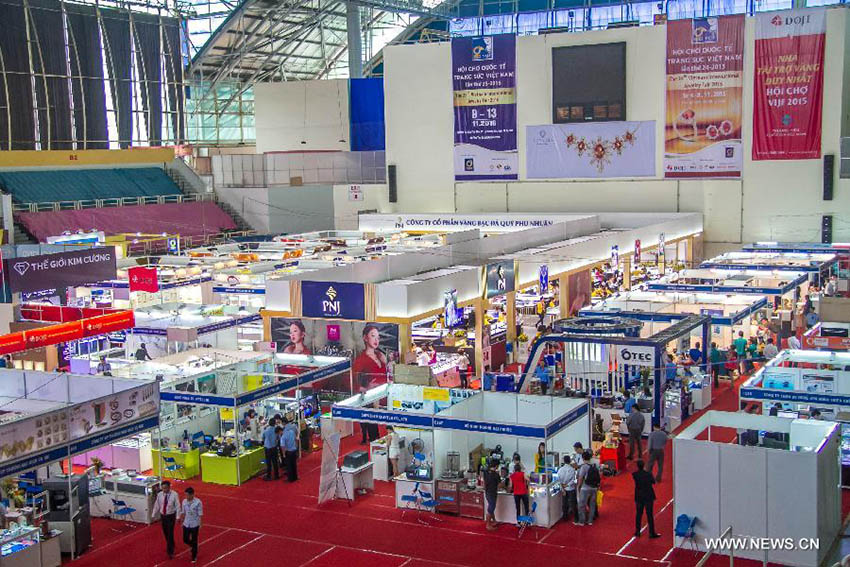 Feira Internacional de Joias do Vietnã 2015 atrai visitantes