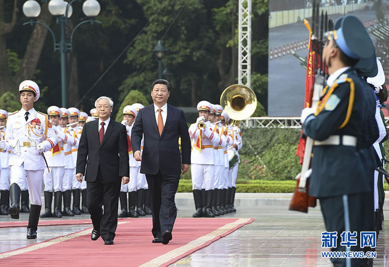 Xi Jinping se reúne com secretário-geral do Partido Comunista do Vietnã