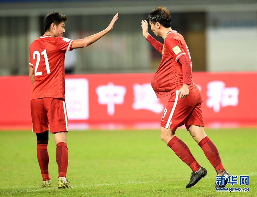 Seleção masculina de futebol da China vence Butão