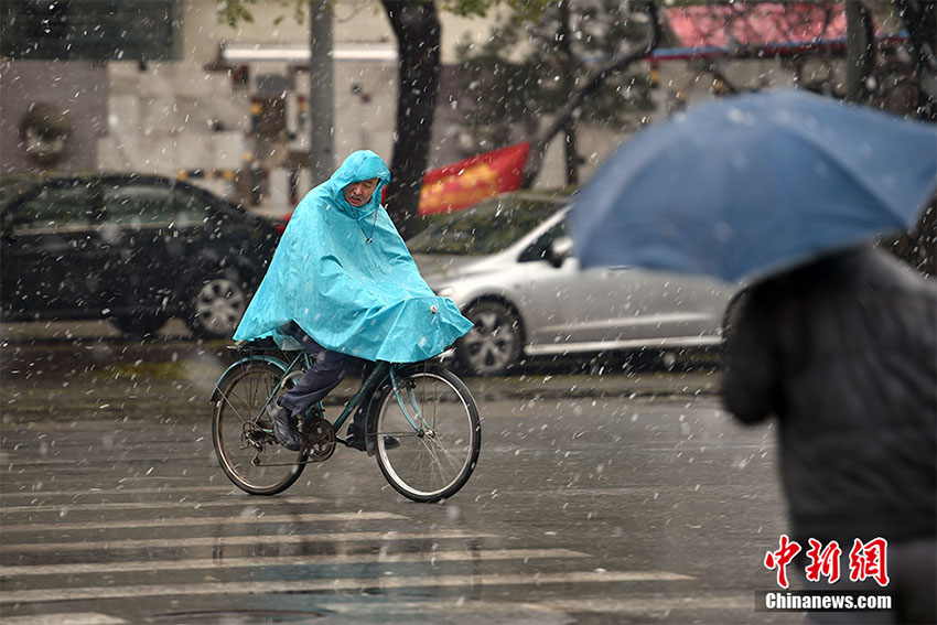 Descida da temperatura acompanhada de neve no norte da China