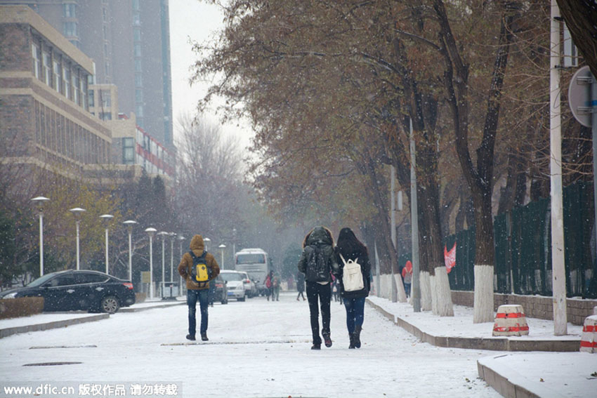 Descida da temperatura acompanhada de neve no norte da China