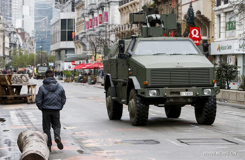 Bruxelas está em nível máximo de alerta contra ataques terroristas