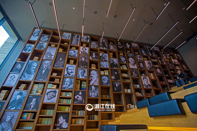 Biblioteca que mais se parece com uma exposição de arte é inaugurada em Wuzhen