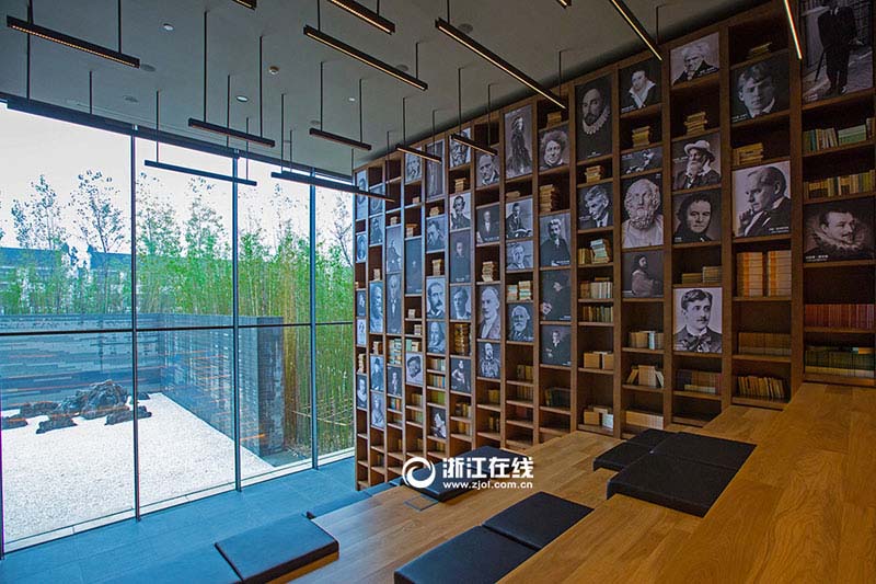 Biblioteca que mais se parece com uma exposição de arte é inaugurada em Wuzhen