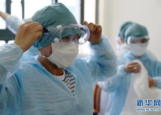 China concede honraria aos cidadãos chineses que lutaram contra o Ebola