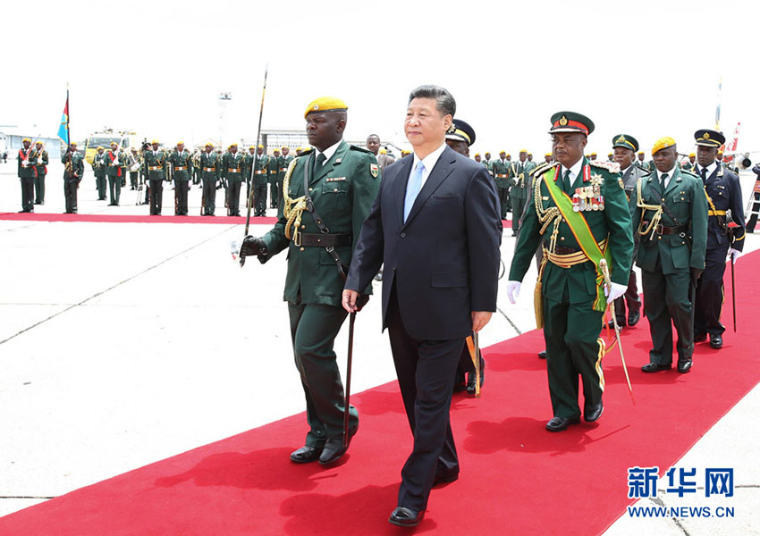 Presidente Xi inicia visita oficial de Estado ao Zimbábue