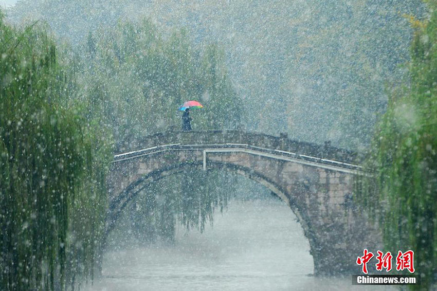 Hangzhou recebe os primeiros flocos de neve de 2015