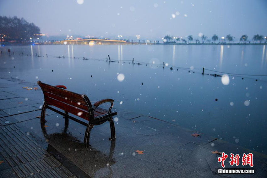 Hangzhou recebe os primeiros flocos de neve de 2015