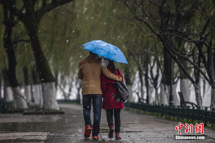 Hangzhou recebe os primeiros flocos de neve de 2015