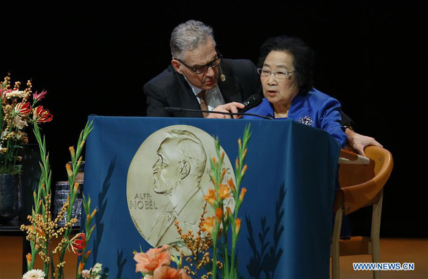 Tu Youyou: Prêmio Nobel é uma vitória de todos os cientistas chineses