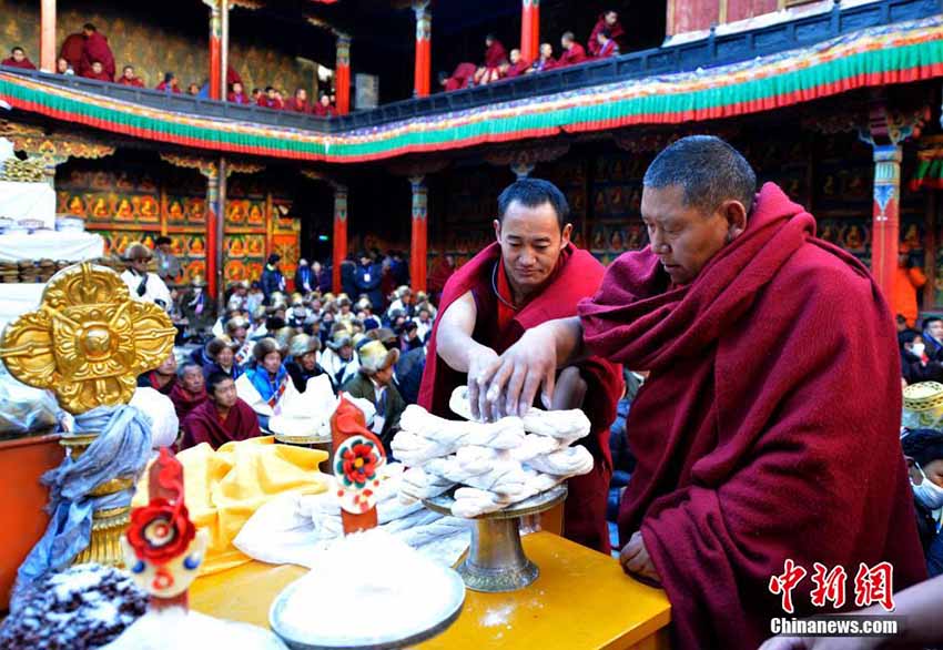 Tibete comemora 20º aniversário da entronização do Panchen Lama