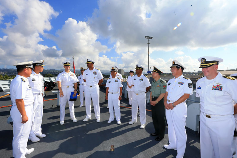 Frota da Marinha chinesa chega a Pearl Harbor