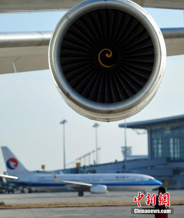 Maior avião de carga do mundo pousa em Shijiazhuang