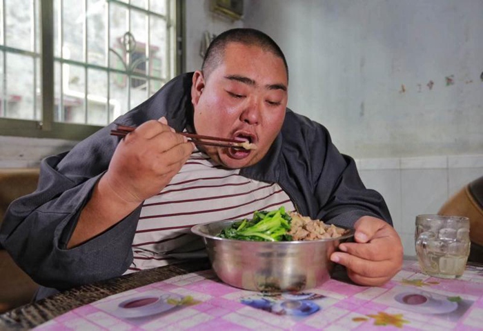 Homem mais pesado da China tem 261Kg