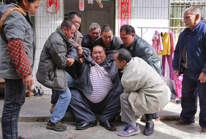 Homem mais pesado da China tem 261Kg