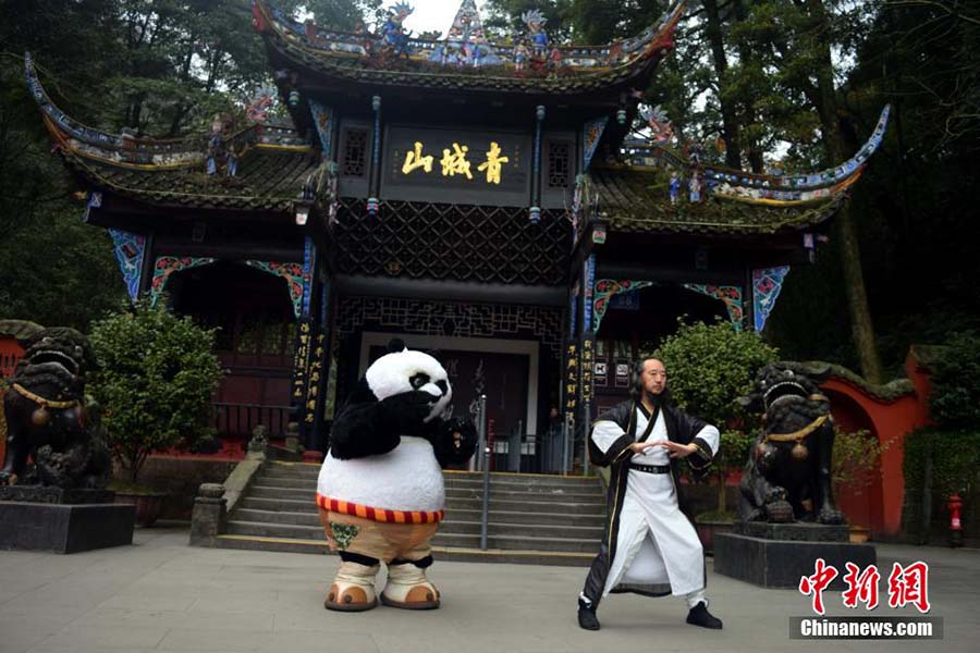 Kung Fu Panda: panda Po visita seu mestre no monte Qingcheng