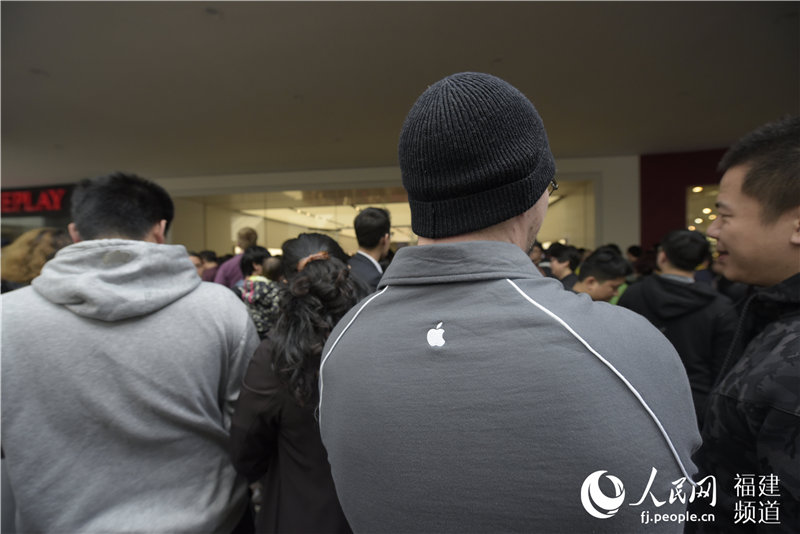 Apple abre mais cinco lojas na China