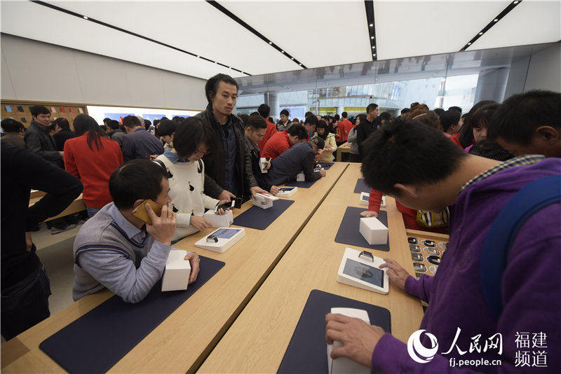 Apple abre mais cinco lojas na China