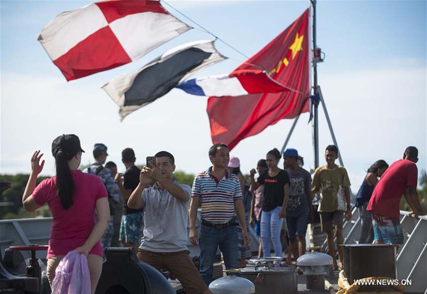 Navios de guerra chineses realizam visita a Timor Leste