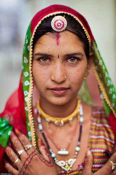 Diversidade através do retrato feminino