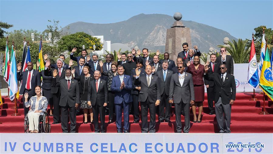 CELAC deve substituir a OEA, diz presidente do Equador