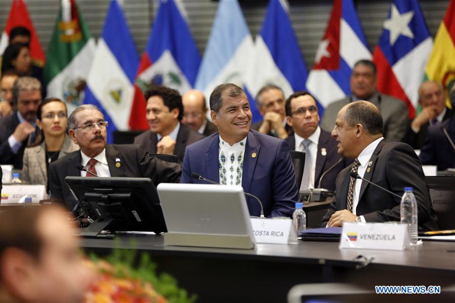 CELAC deve substituir a OEA, diz presidente do Equador