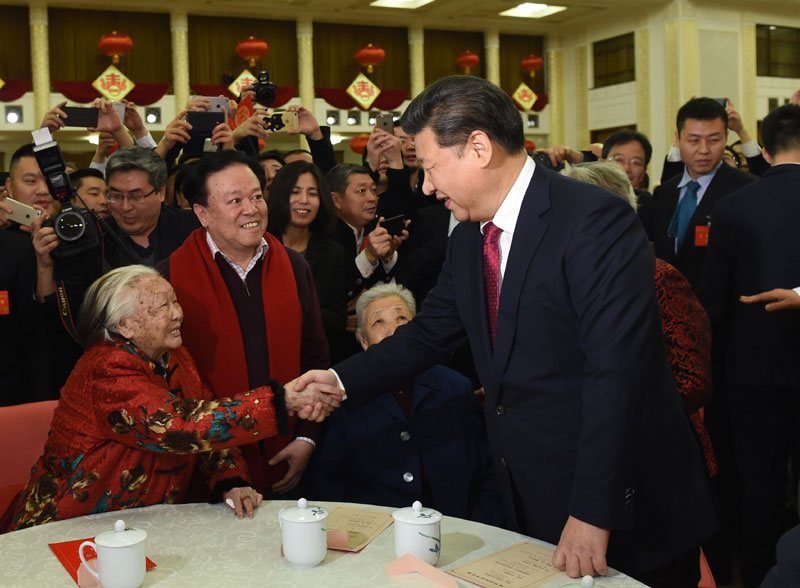 Líderes chineses estendem cumprimentos da Festa da Primavera