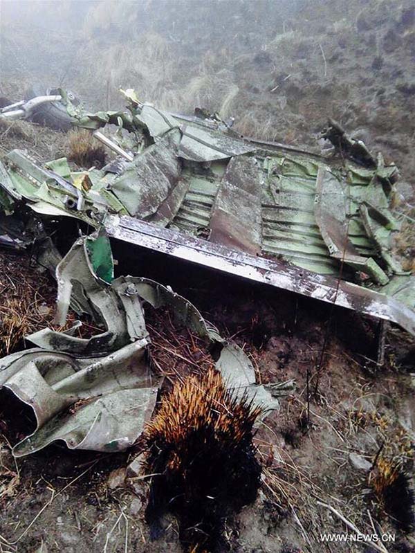 Confirmado acidente do avião do Nepal