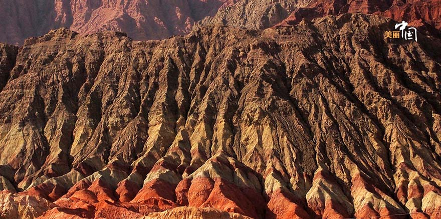 Paisagem maravilhosa de Kuche na Rota da Seda