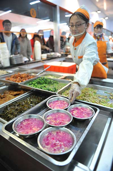 Cantinas universitárias da China com seleção de pratos “gourmet”