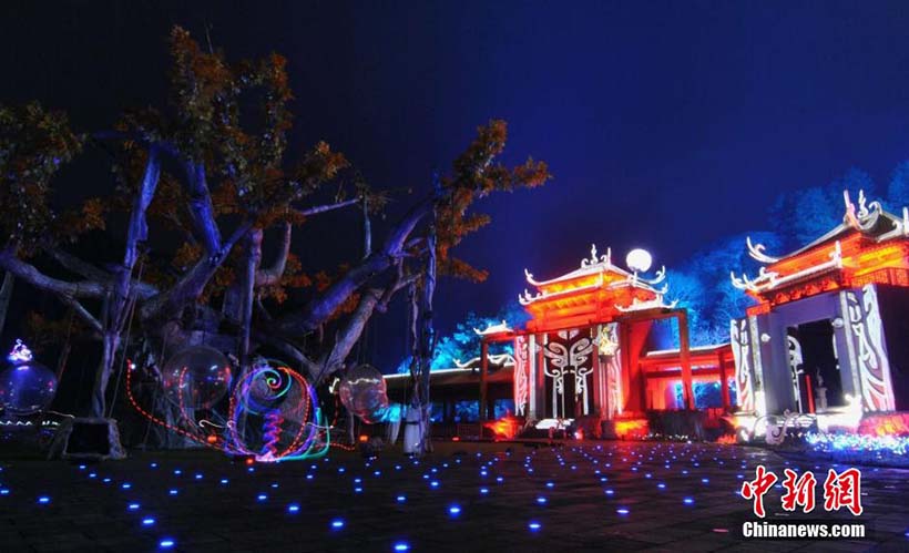 Montagens de efeitos luminosos em monumentos de Jiangxi