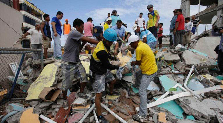 Forte terremoto no Equador deixa 246 mortos e mais de 2.500 feridos