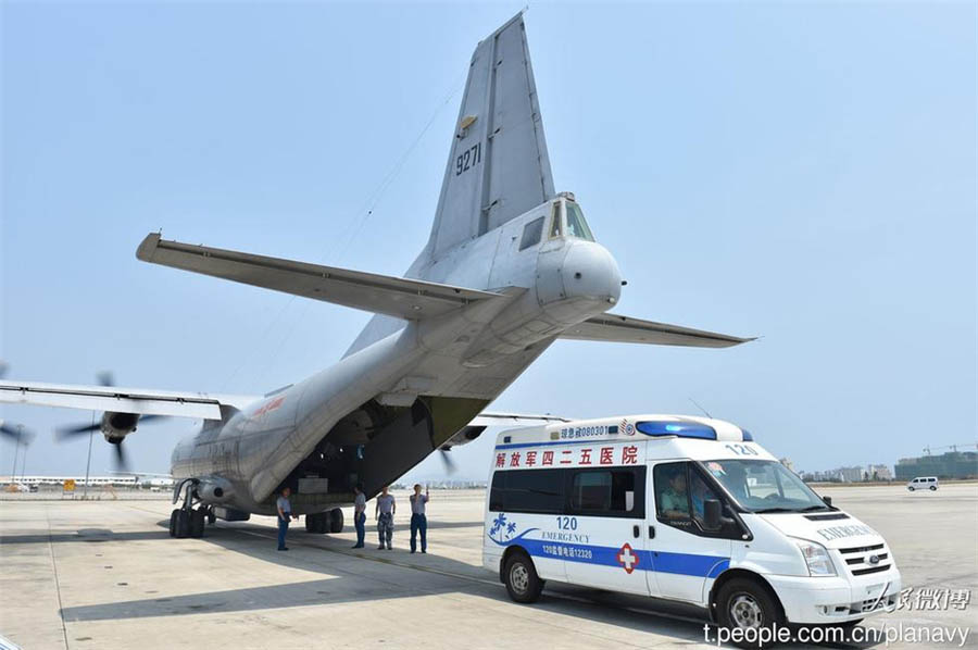 EPL realiza missão histórica de assistência médico-hospitalar no Mar do Sul da China