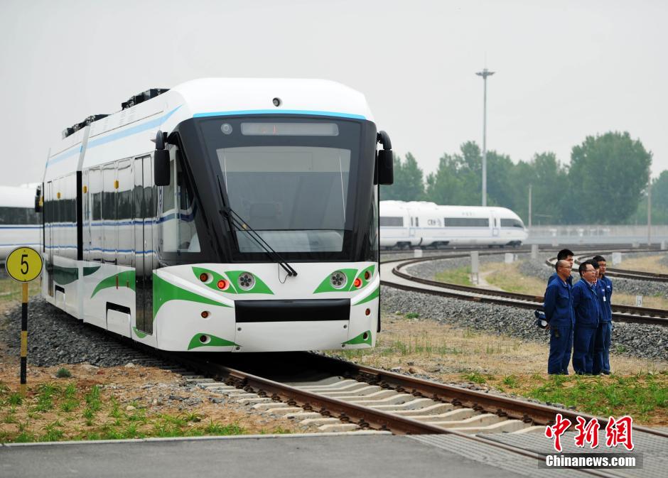 Primeiro trem elétrico híbrido de combustível de hidrogênio entra ao serviço