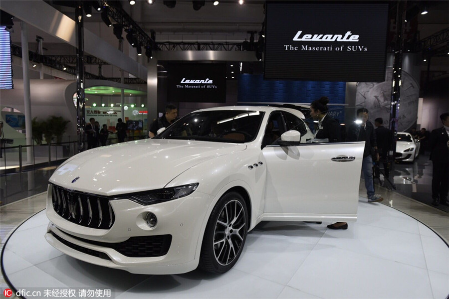 Top 10 dos carros luxuosos no show de automóveis de Beijing