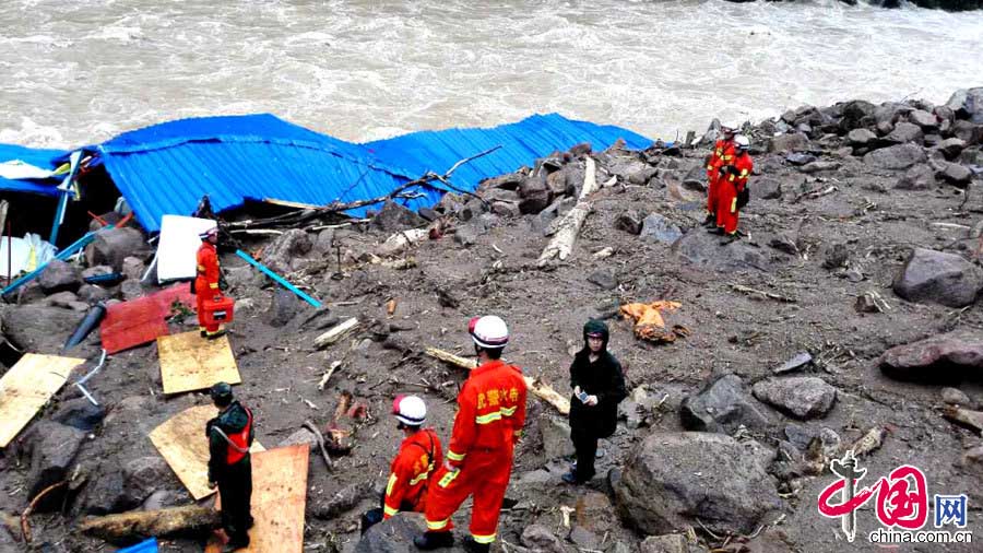 41 pessoas estão desaparecidas depois de deslizamento de terra em hidroelétrica na China