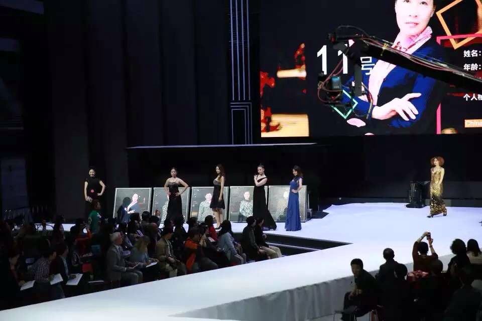   Concurso de moda: Donas de casa de Shanghai dão vida à beleza clássica e moderna