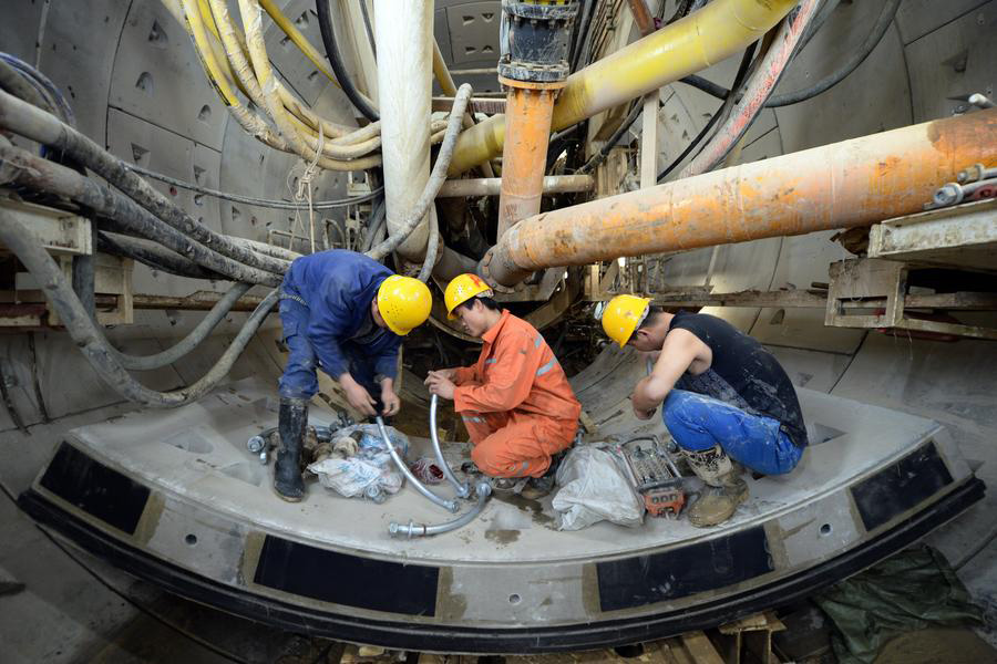 Lanzhou inaugura túnel de metrô que passa debaixo do Rio Amarelo