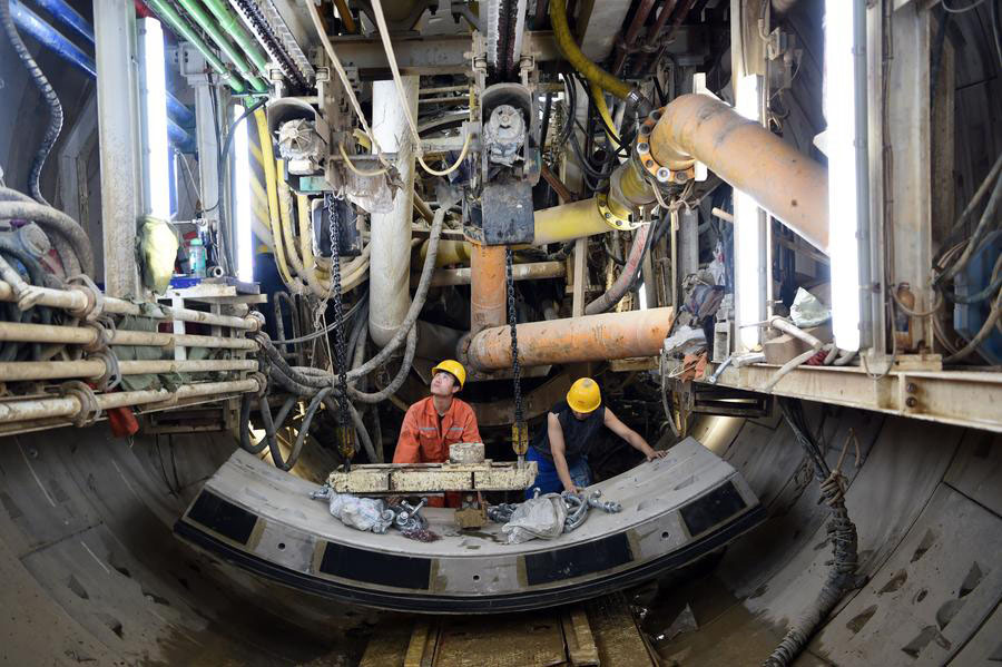 Lanzhou inaugura túnel de metrô que passa debaixo do Rio Amarelo