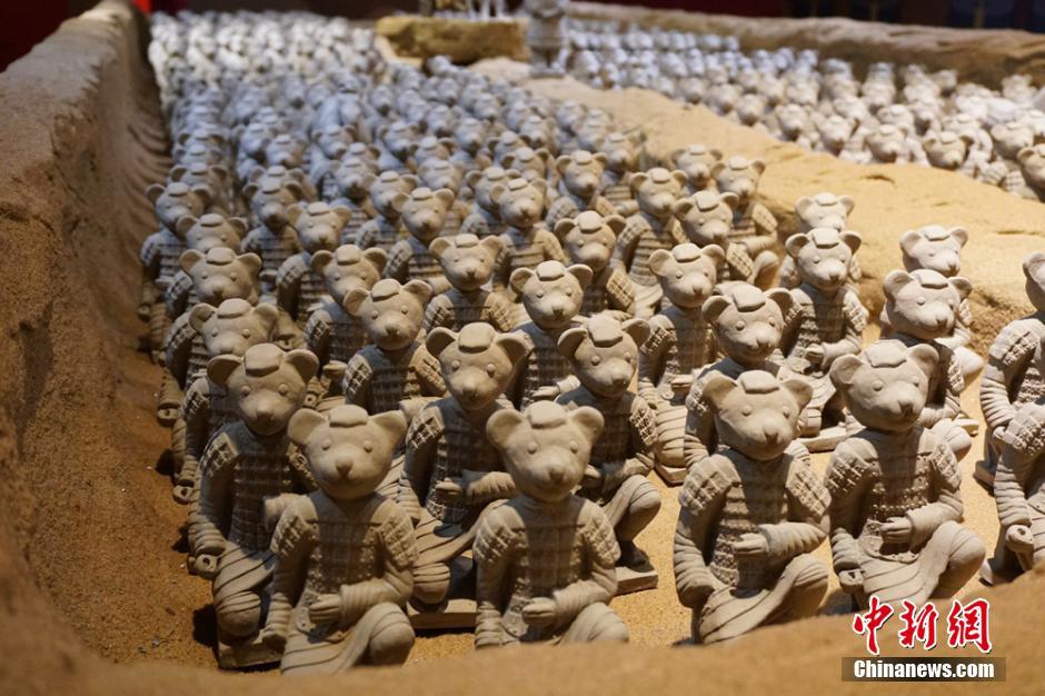 “Ursinhos de terracota” em exposição em Wuxi