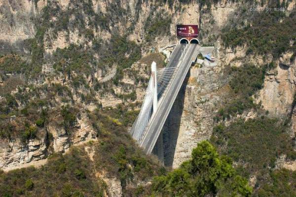 Ponte Xianshenhe na Motanha Taihang