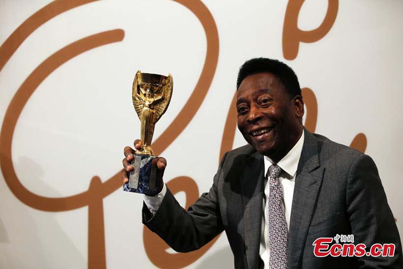 Pelé oferecerá 2 mil itens das suas lembranças pessoais dos tempos de futebolista para leilão