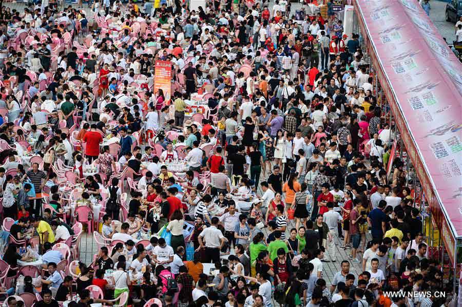 Província no leste da China realiza semana da lagosta