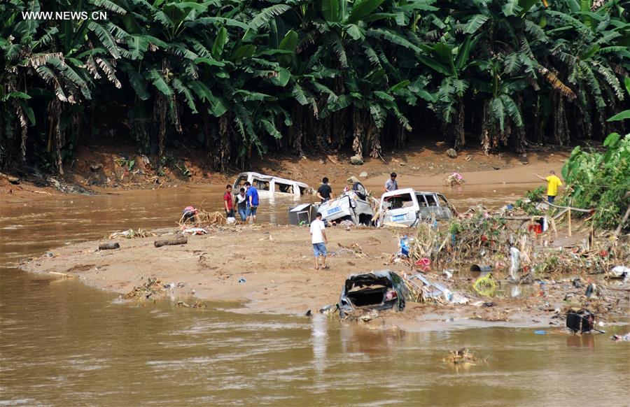 Chuva pesada deixa um morto e outro desaparecido no sul da China