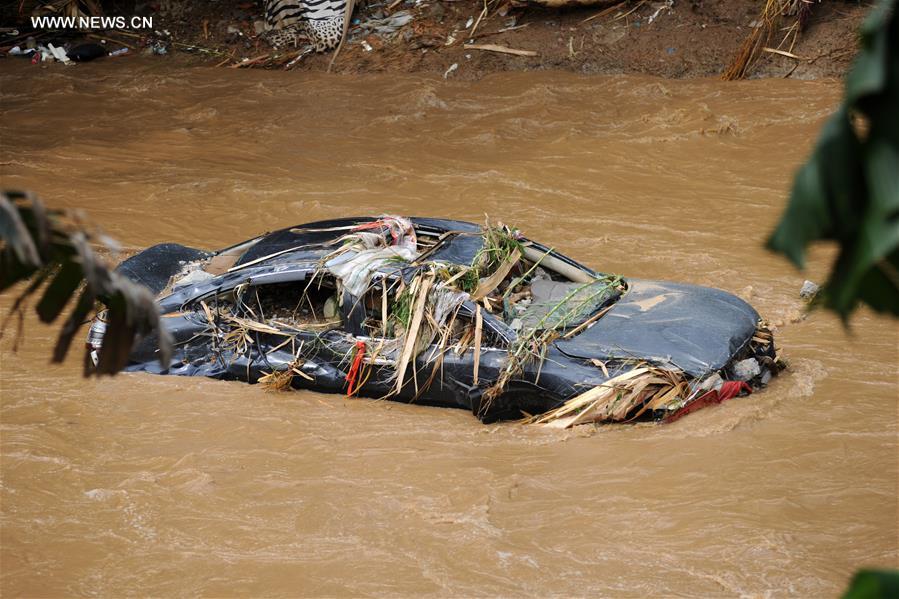 Chuva pesada deixa um morto e outro desaparecido no sul da China